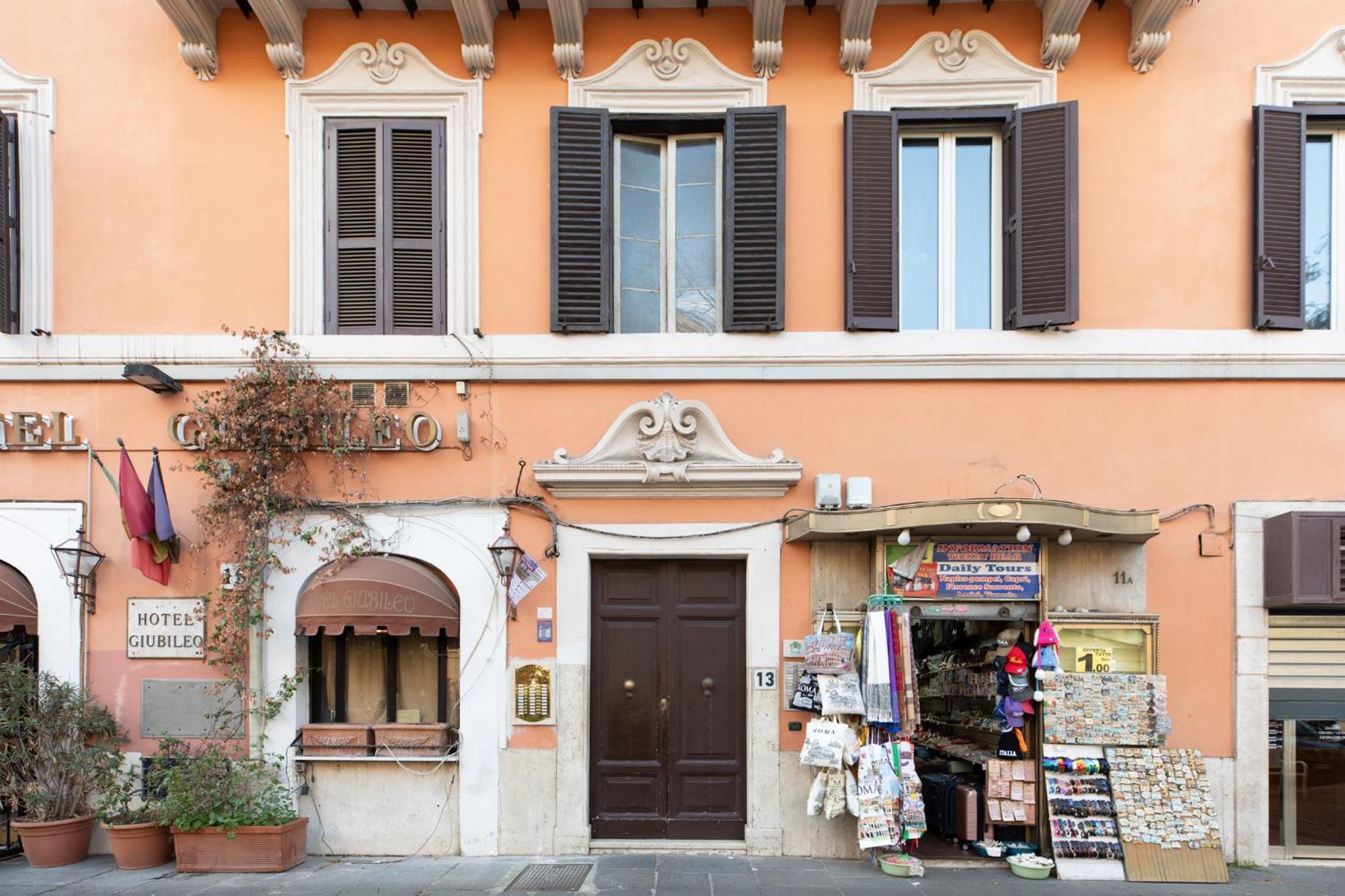 Iflat Bright & Spacious In Esquilino